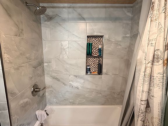 5th image of 137 Emmons St #2