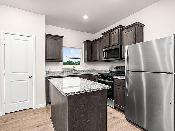 The kitchen of the Sabine has energy-efficient appliances.