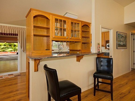 5th image of 923 Kukuau St
