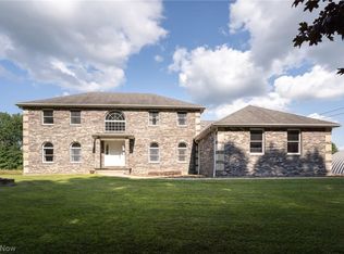 1331 N Salem Warren Rd, North Jackson, OH 44451