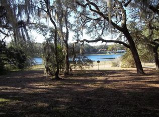 117&113 Silver Lake Dr, Hawthorne, FL 32640