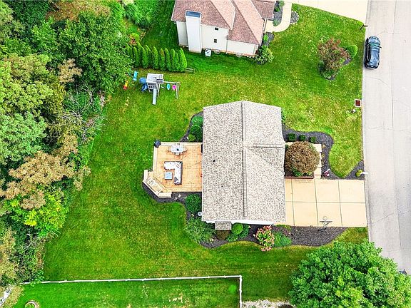 2nd image of 113 Rye Ct