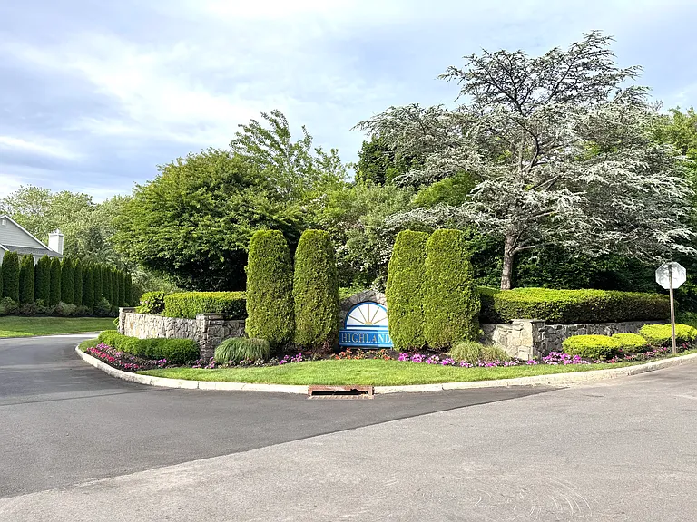 77 Leeward Ct — Photo 21