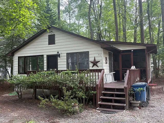 2 bed, 958 sqft, $1,300 — Photo 1