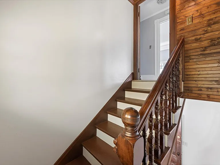 31 Franklin St #C — Photo 22