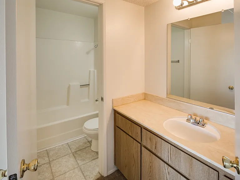 Stone Ridge Apartments — Photo 10
