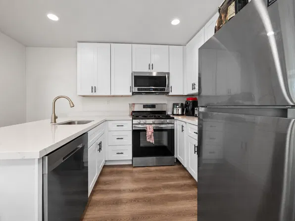 5377 E Falls View Dr, San Diego, CA 92115