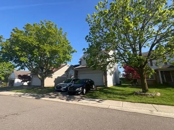 35058 Pennington Dr, Farmington Hills, MI 48335