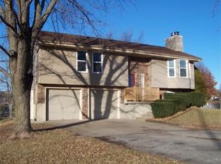 15802 Leavenworth Rd, Basehor, KS 66007