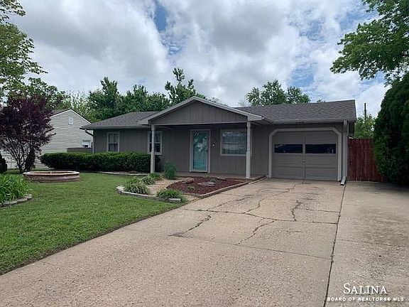 2nd image of 1521 W Republic Ave