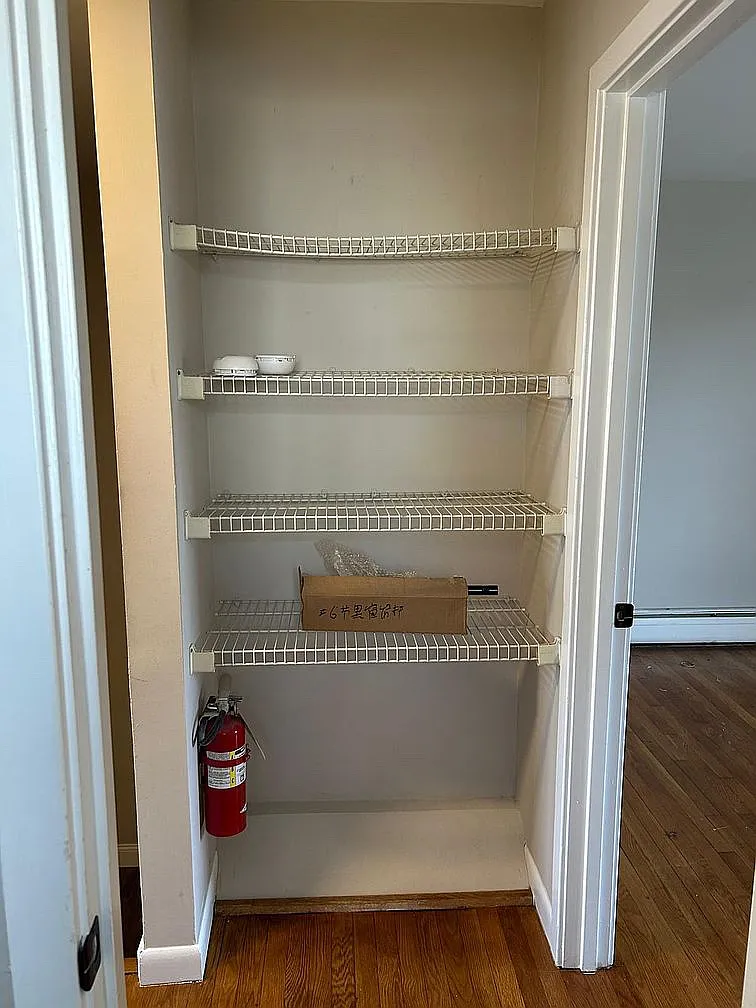 2 bed, 900 sqft, $1,800 — Photo 4