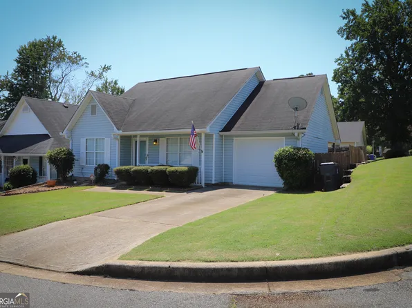 143 Oak Cir, Stockbridge, GA 30281