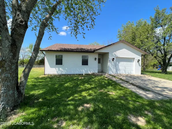 232 Spalding Rd, Holts Summit, MO 65043