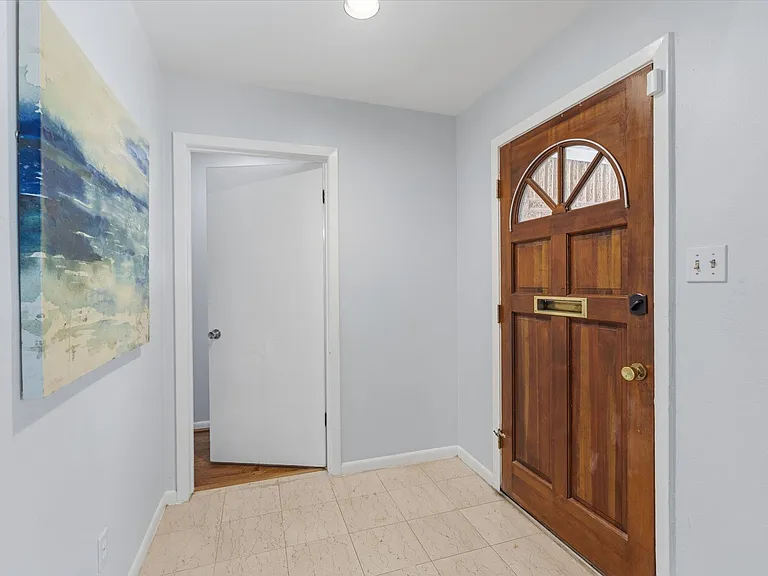 5410 Indigo St — Photo 3