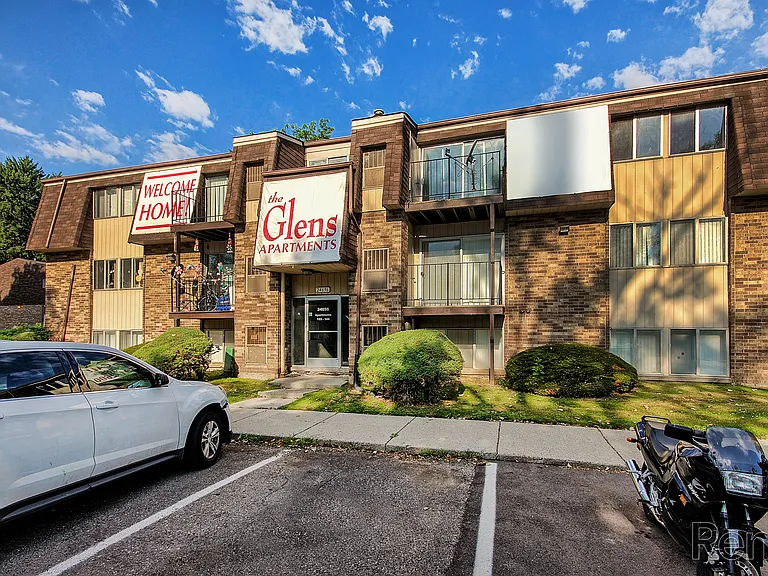 The Glens Apartments — Photo 34
