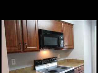 10261 Friendship Ct, Fairfax, VA 22032