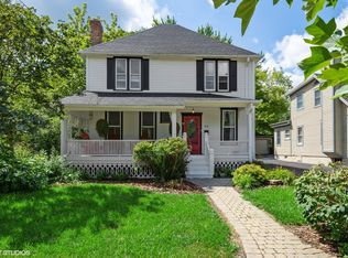 315 W Lincoln Ave, Barrington, IL