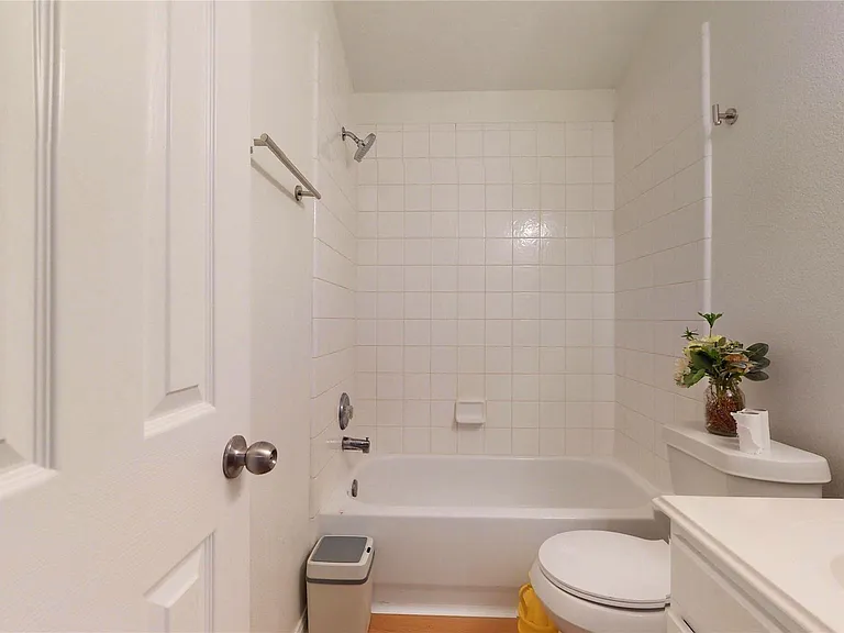 14610 Becurtesy Ct — Photo 29