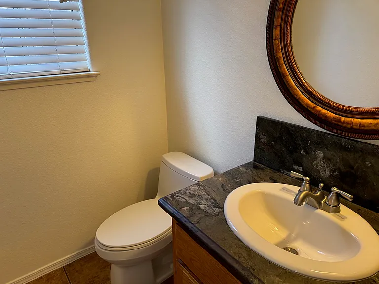 150 Lake Dr — Photo 16