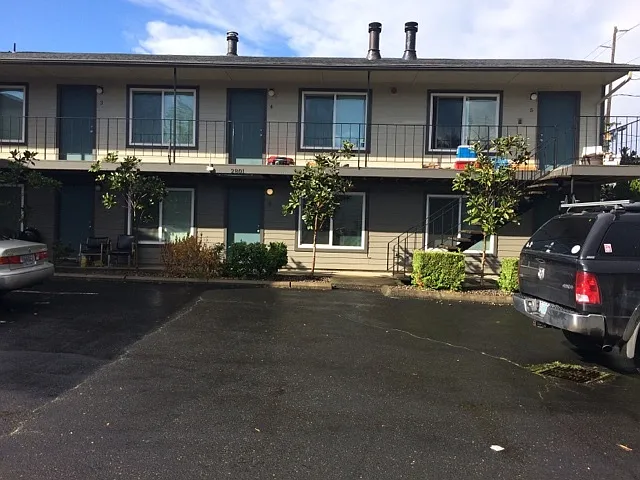 2801 N Ainsworth St #9 — Photo 21