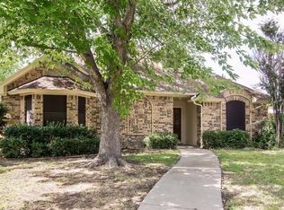 1501 Brook Forest Dr, Mansfield, TX 76063
