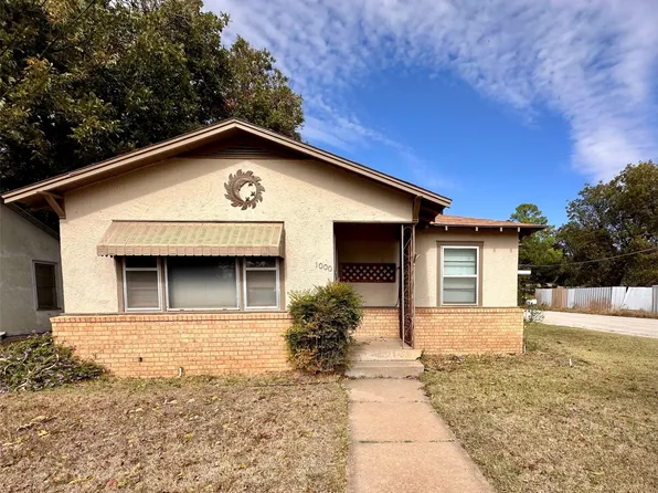 1000 W Custer St, Seymour, TX 76380