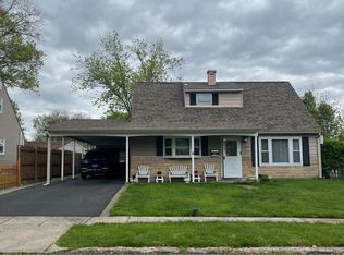 697 Latona Rd, Morrisville, PA 19067