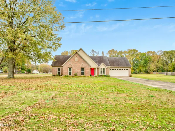 204 Oak Grove Dr, Byhalia, MS 38611