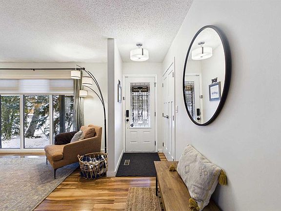 4th image of 335 N Huntridge Rd NE