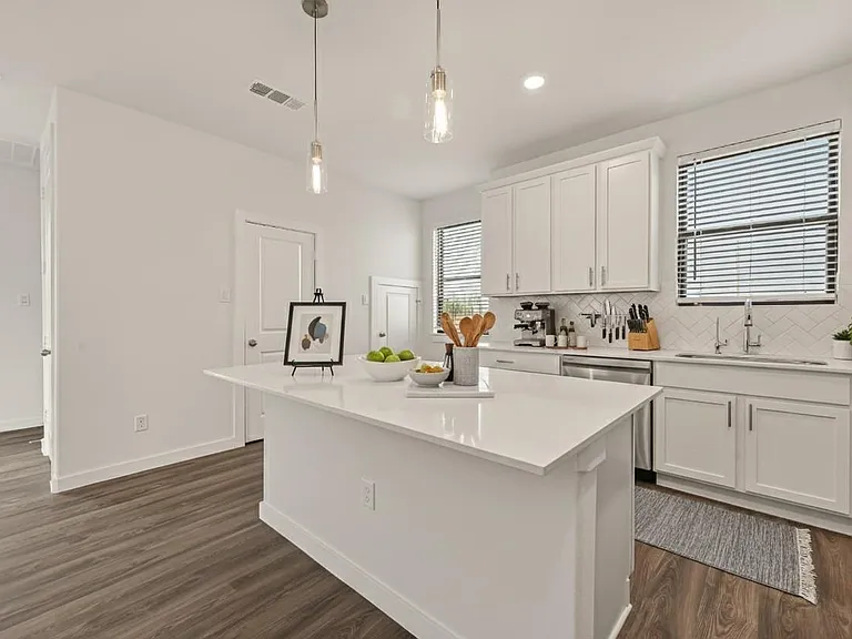3241 Loam Ln — Photo 9