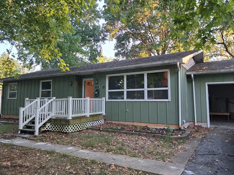603 Spring Valley Dr #1