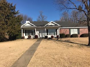 2130 E Stanwyk Dr, Fayetteville, AR 72703