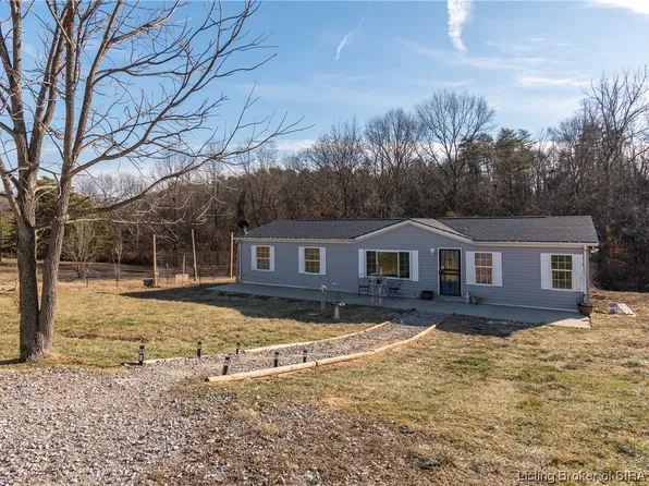 5655 Maplewood Drive, Marysville, IN 47141