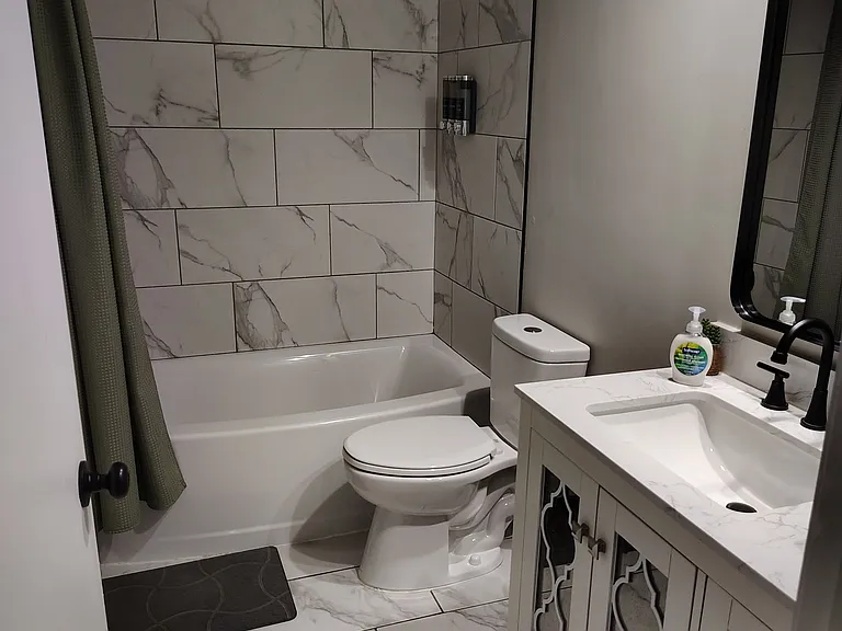 3927 S Cutler Ct — Photo 2