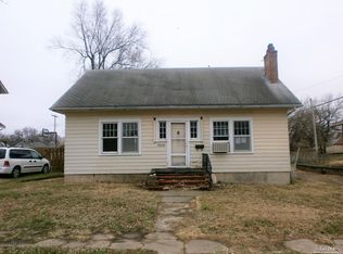 316 NE 9th St, Abilene, KS 67410