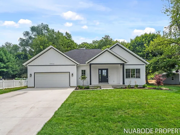 3836 Standish Ave NE, Grand Rapids, MI 49525