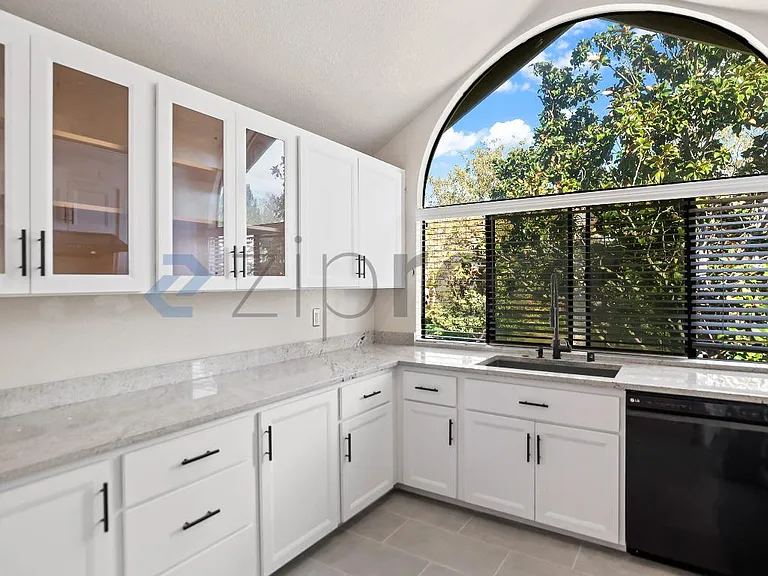 16931 Sorrel Way — Photo 14