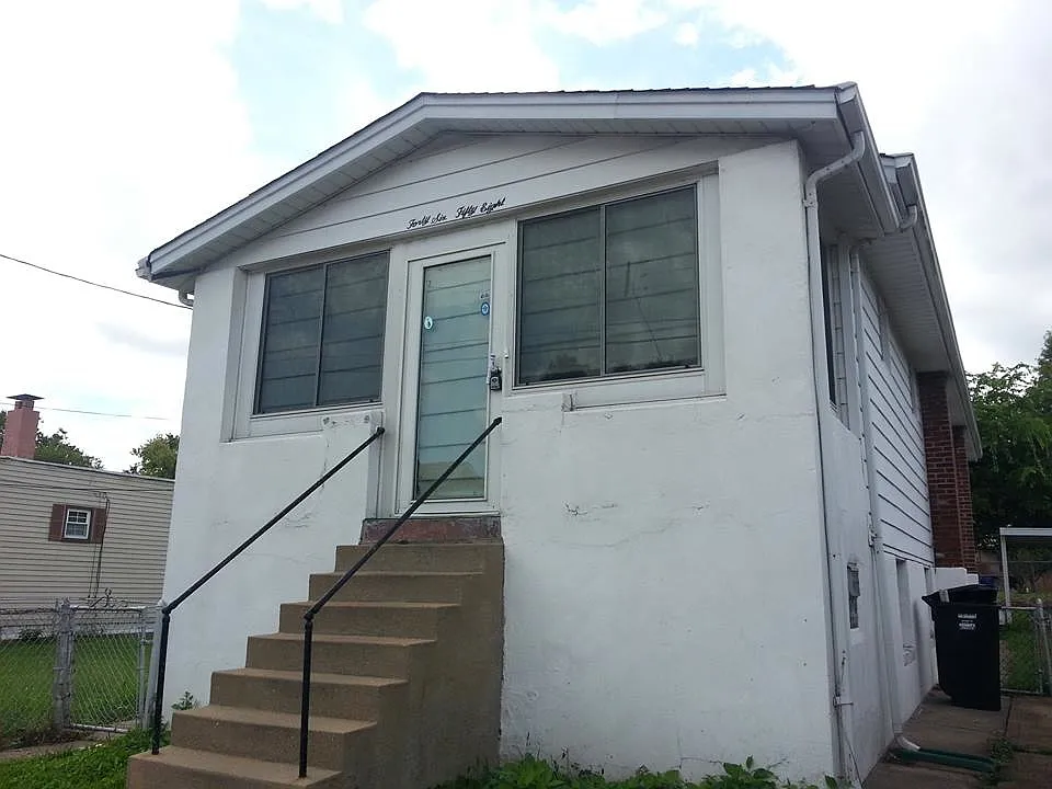4658 Heidelberg Ave photo 1