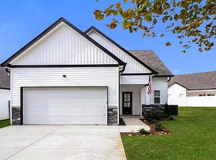 125 Dimaggio Dr, Springfield, TN 37172