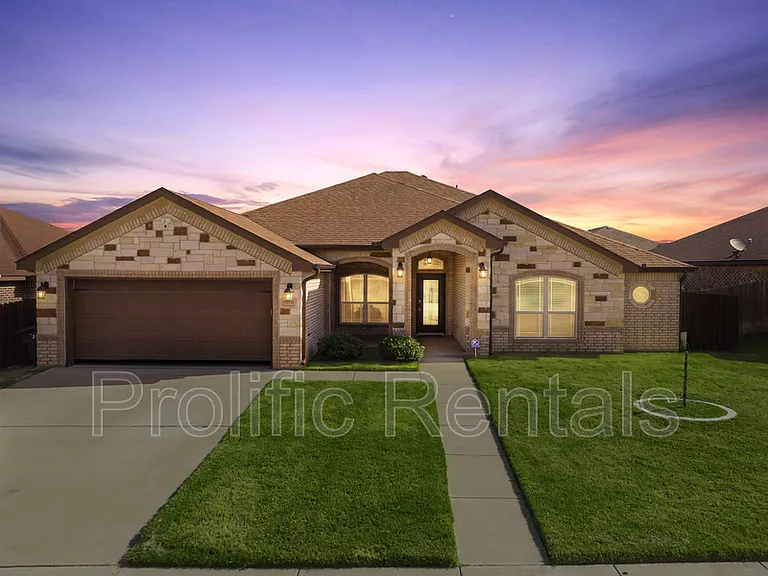6101 Cordillera Dr — Photo 1