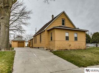 3908 S 35th St, Omaha, NE 68107