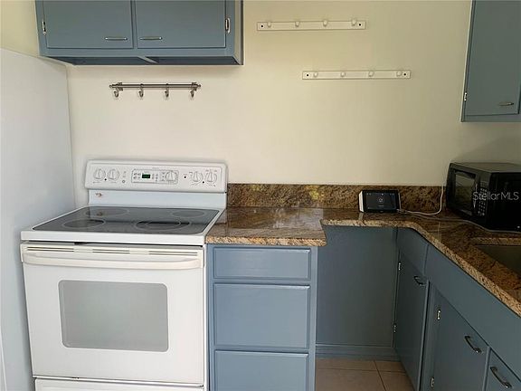 3rd image of 8393 Shumock Ave