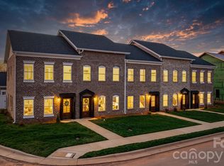 2119 24th Street Ln SE, Hickory, NC 28602