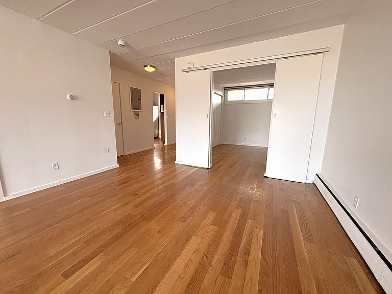 345 Harvard St #4E — Photo 6