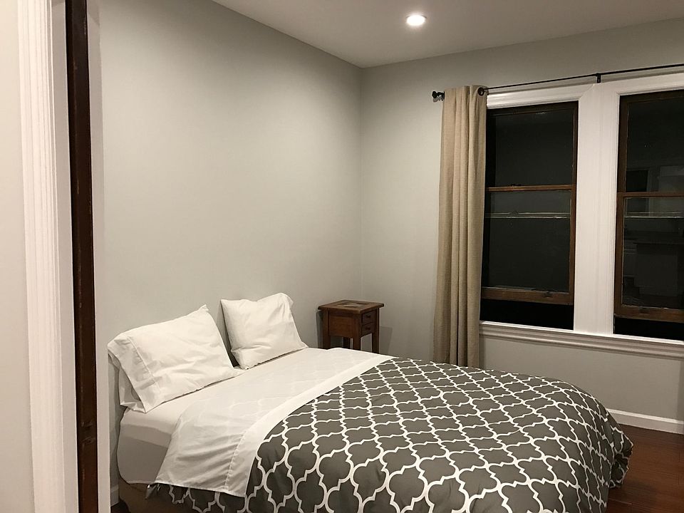 2nd image of 60 Dearborn St APT 3