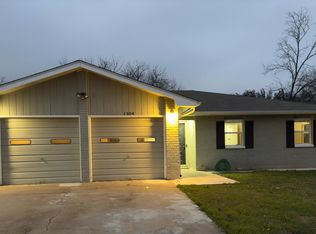 1304 E Mesa Park Dr, Round Rock, TX 78664