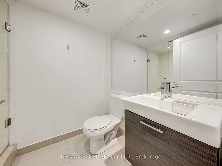 386 Yonge St #4904 — Photo 18