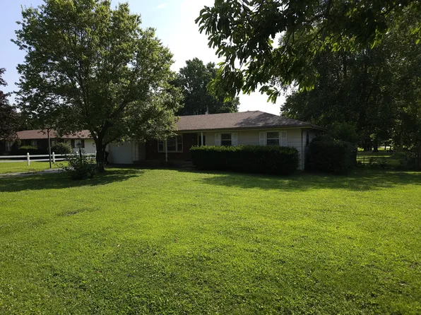 608 S Missouri Street, Marionville, MO 65705