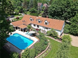 141 Noblestown Rd, Carnegie, PA 15106