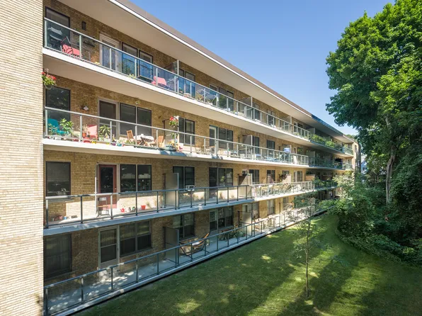 49 Glen Elm Ave, Toronto, ON
